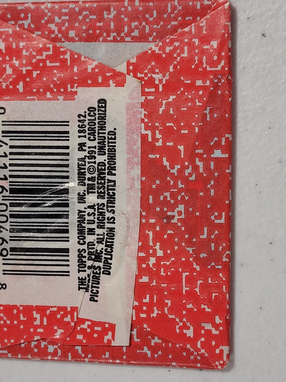Topps Terminator 2 Red & Blue Sticker Pack - Picture 2 of 2